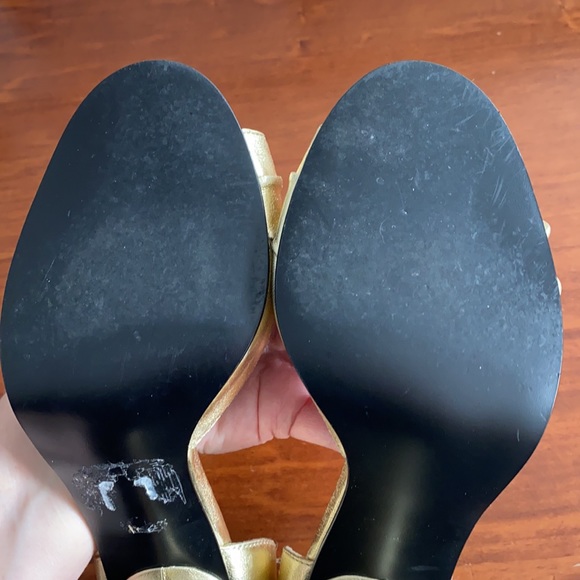 Gorgeous Gold Heels! - Picture 8 of 15